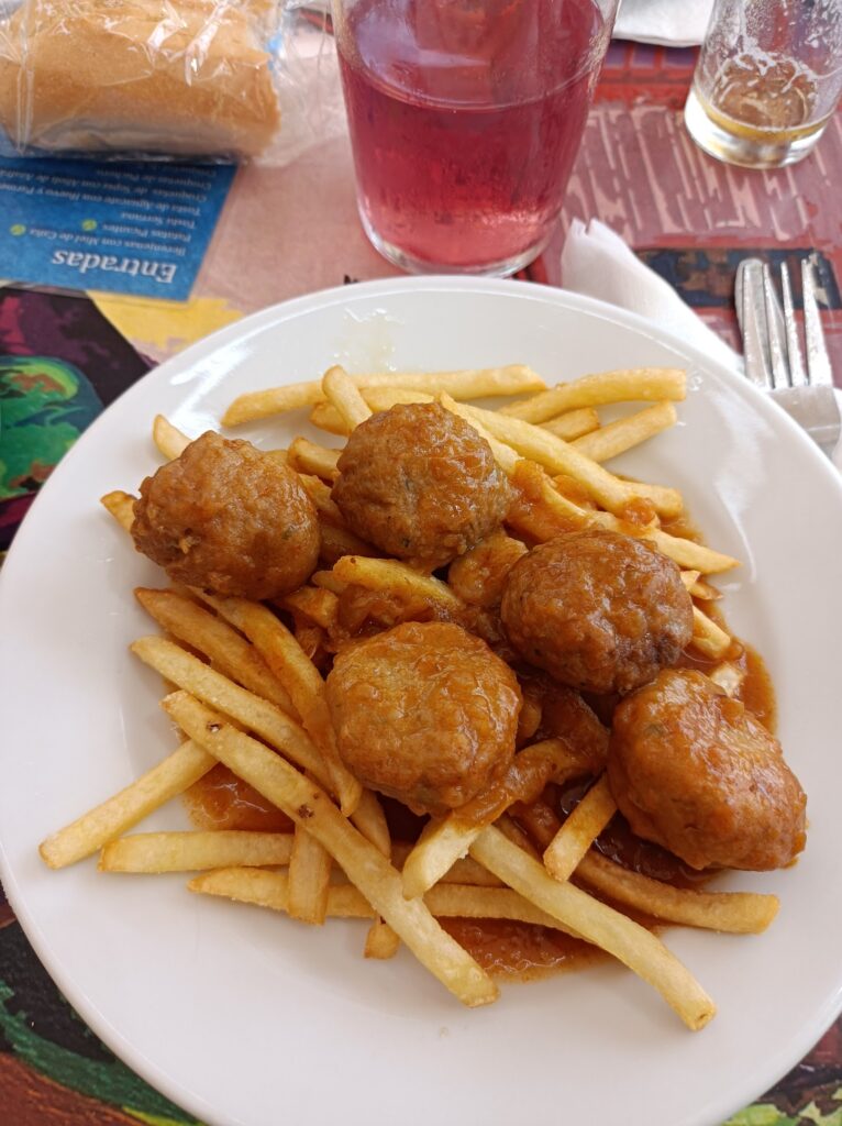 Albóndigas y papas